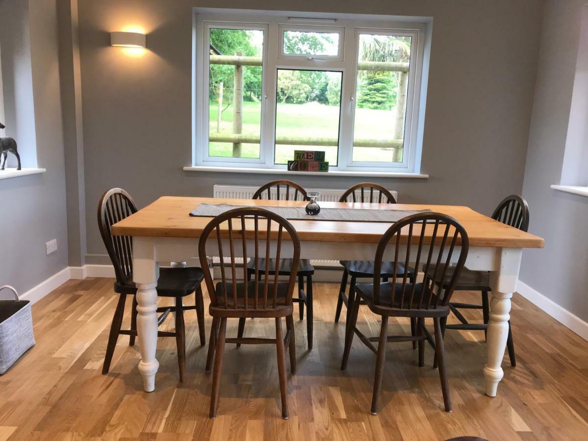 Hunters Lodge Exeter, Free Parking, Country Views, Great Wi-Fi, Large Garden Poltimore Eksteriør bilde