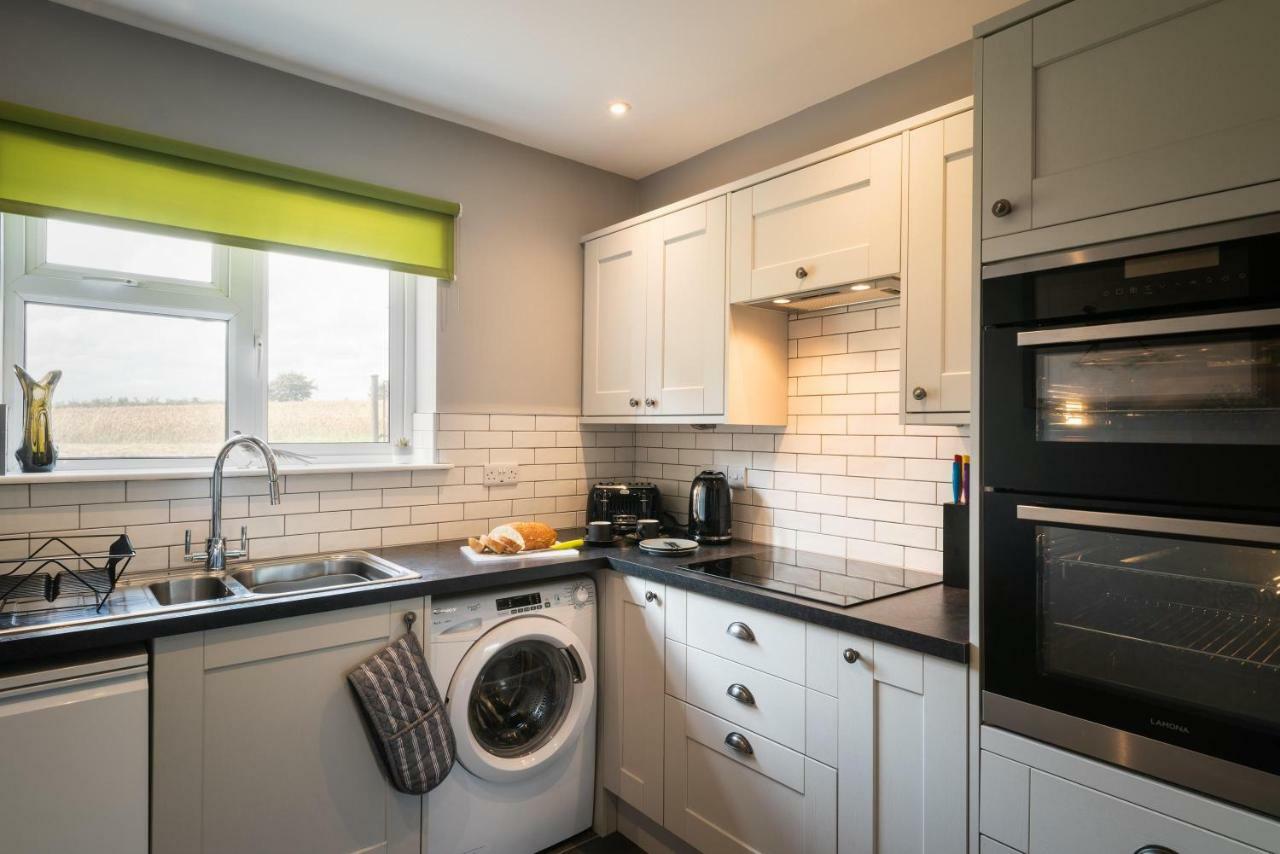 Hunters Lodge Exeter, Free Parking, Country Views, Great Wi-Fi, Large Garden Poltimore Eksteriør bilde